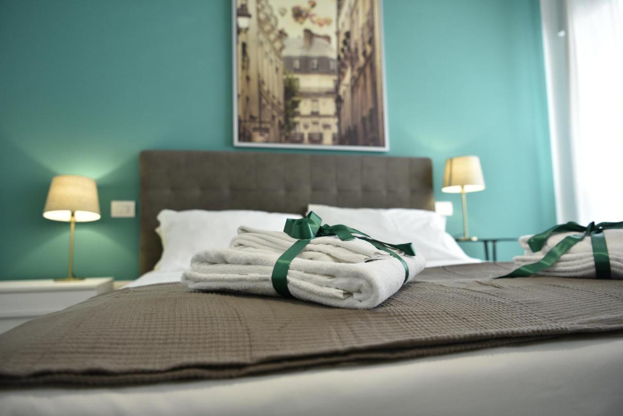 B&B Brothers Suite Vomero เนเปิลส์ ภายนอก รูปภาพ