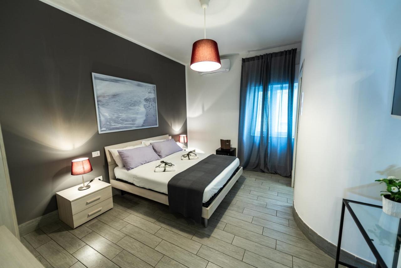 B&B Brothers Suite Vomero เนเปิลส์ ภายนอก รูปภาพ