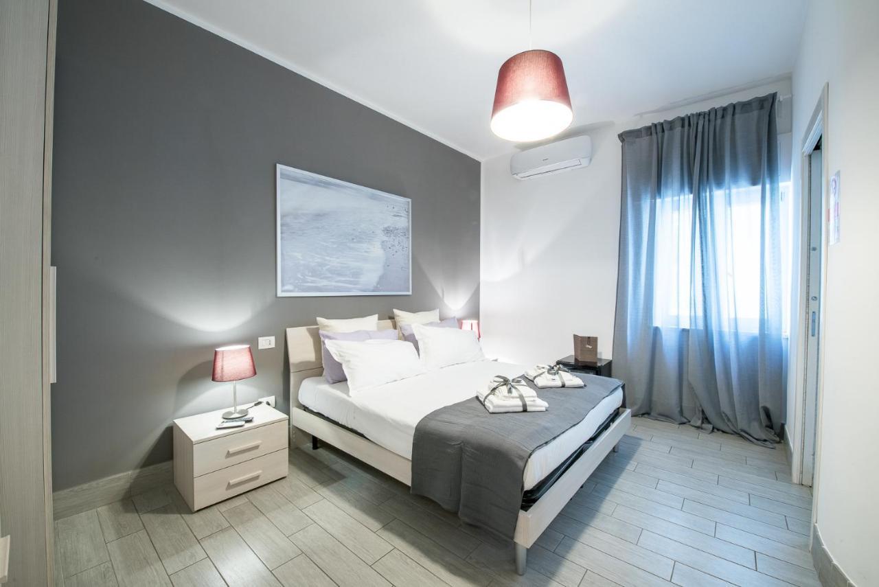 B&B Brothers Suite Vomero เนเปิลส์ ภายนอก รูปภาพ