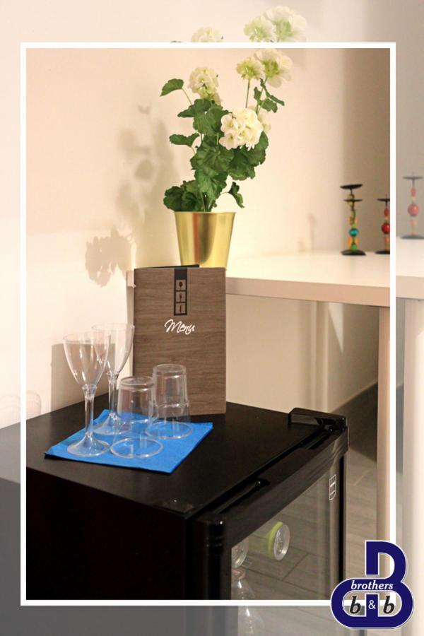 B&B Brothers Suite Vomero เนเปิลส์ ภายนอก รูปภาพ