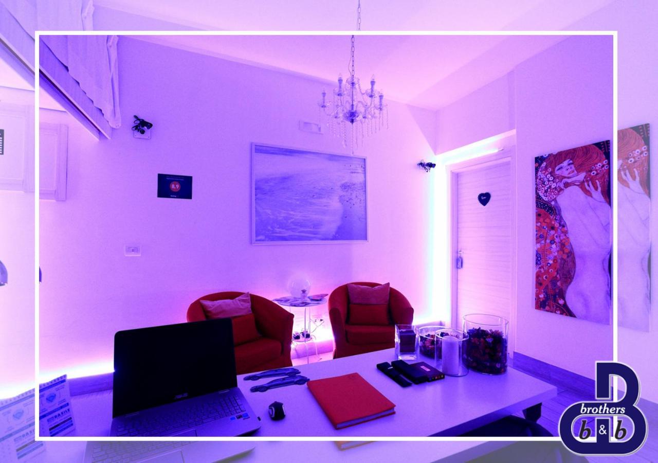 B&B Brothers Suite Vomero เนเปิลส์ ภายนอก รูปภาพ